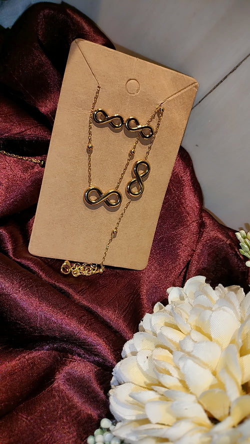 Necklace set with bracelet